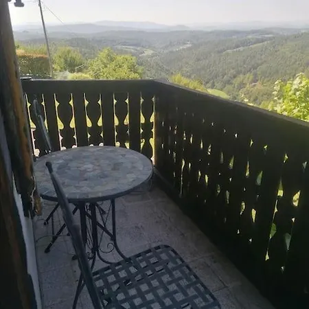 Podezelska Hiska * Ljubljana
